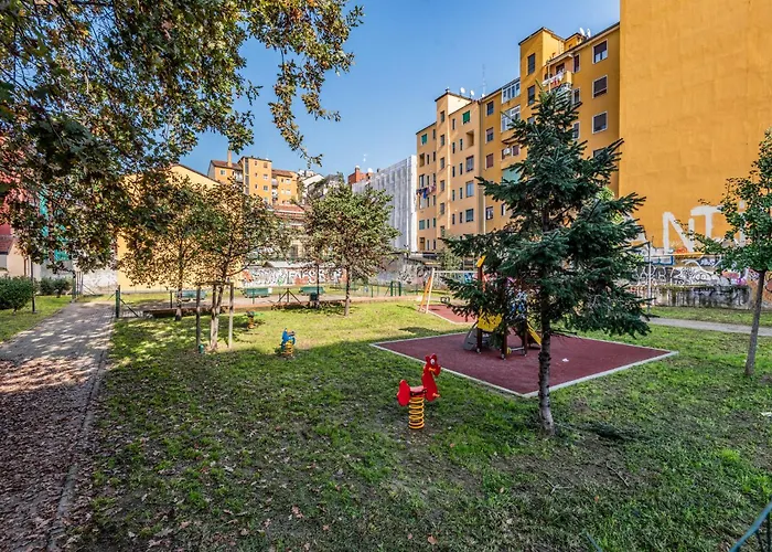 Via De Sanctis 26 Milano 4 Pax
